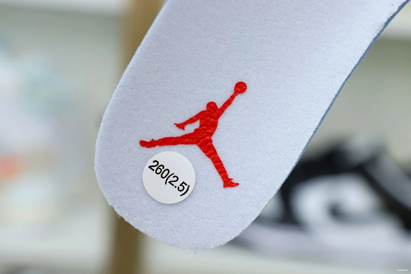 4 JORDAN 'WHITE OREO' RETRO AIR 0725